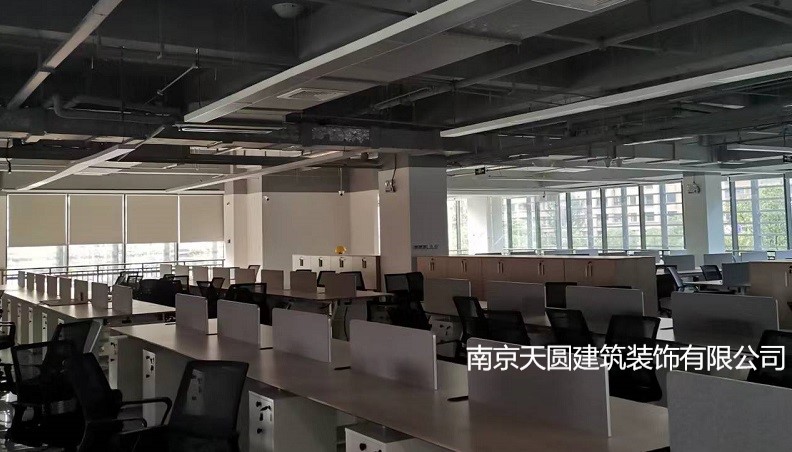 南京辦公室裝修選擇裝修公司還是裝修隊