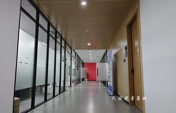 辦公室裝修隔斷形式
