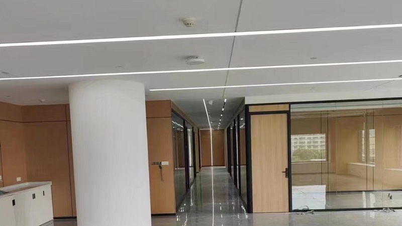 辦公室莊姐節(jié)能燈具