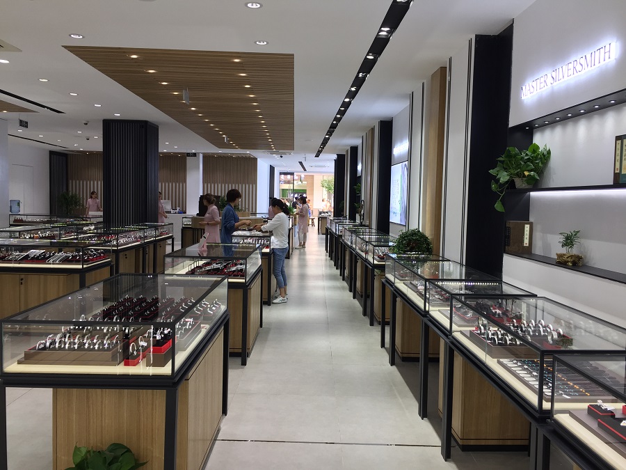 南京商場(chǎng)展廳裝修